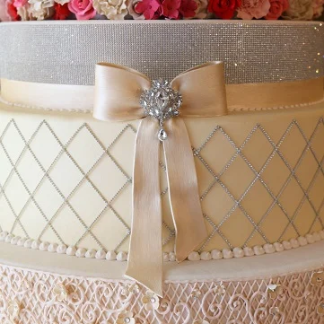 Ellys Cake Cake Details Carousel 3