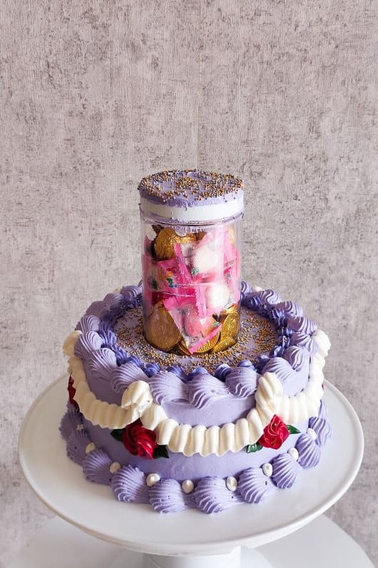 Read more about the article Surprise Cake at Surabaya Indonesia